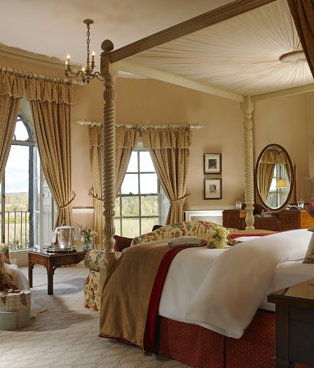 Manor Houe Presidential Suite Room 17