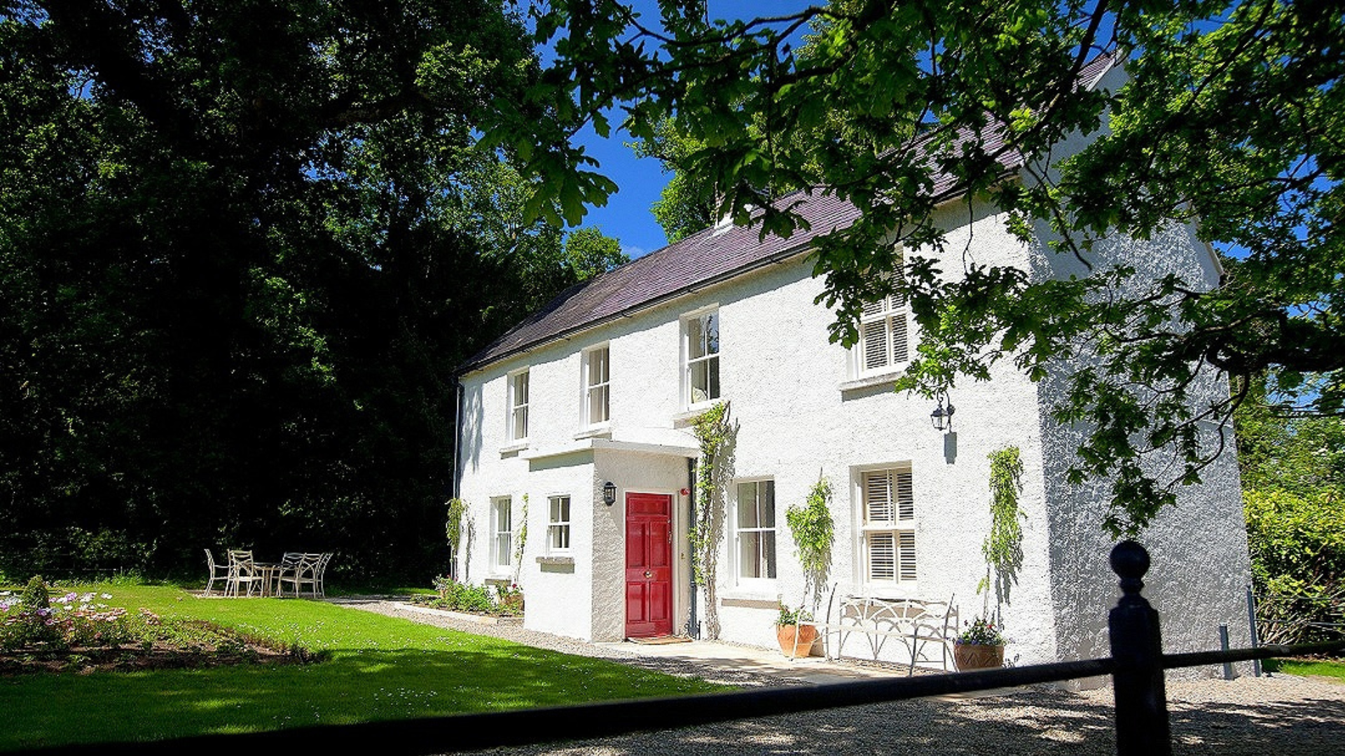 Chauffeurs Lodge – From €450 per night