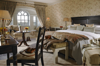 feature image https://www.mountjuliet.ie/wp-content/uploads/2019/12/Manor-House-Riverview-Premium-2.jpg