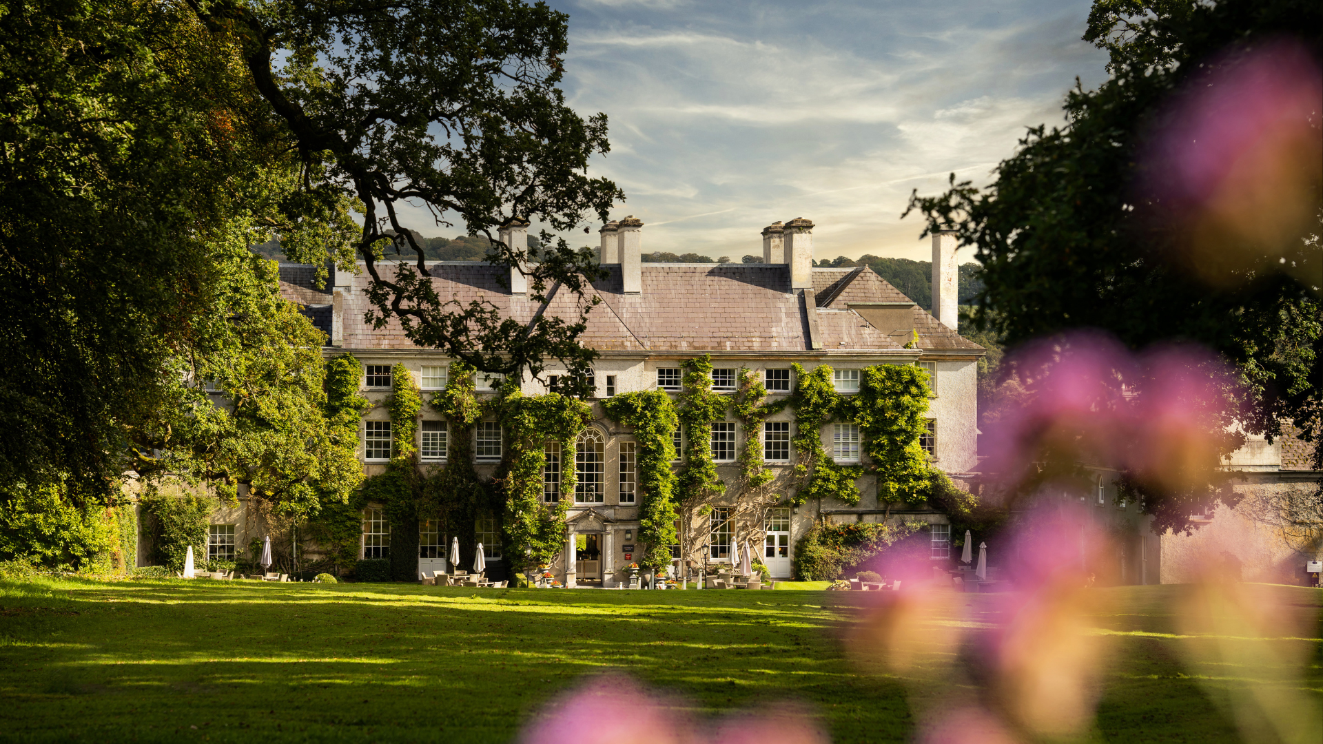 Endless Summer Days at Manor House – DINNER BED AND BREAKFAST – OVERNIGHT AVAILABLE FROM €280 PER PERSON SHARING