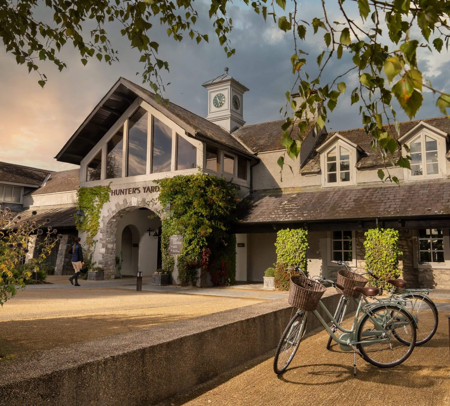 Hunter's Yard exterior